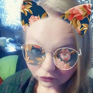 Meet your Posher, Shawna